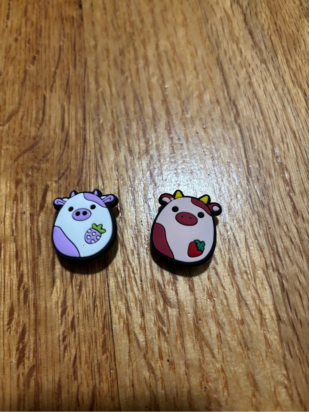 2 pack cow croc charms